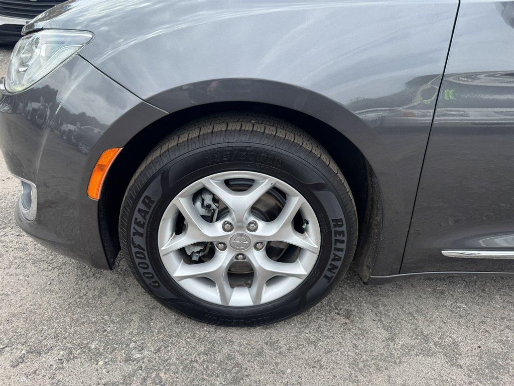 2020 Grey /Black Chrysler Pacifica (2C4RC1GG4LR) with an 3.6l V6 MPI Dohc 3.6l engine, Automatic transmission, located at 745 East Steele Rd., West Columbia, SC, 29170, (803) 755-9148, 33.927212, -81.148483 - Photo#37