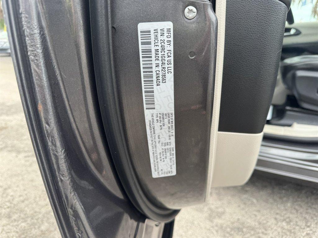 2020 Grey /Black Chrysler Pacifica (2C4RC1GG4LR) with an 3.6l V6 MPI Dohc 3.6l engine, Automatic transmission, located at 745 East Steele Rd., West Columbia, SC, 29170, (803) 755-9148, 33.927212, -81.148483 - Photo#38