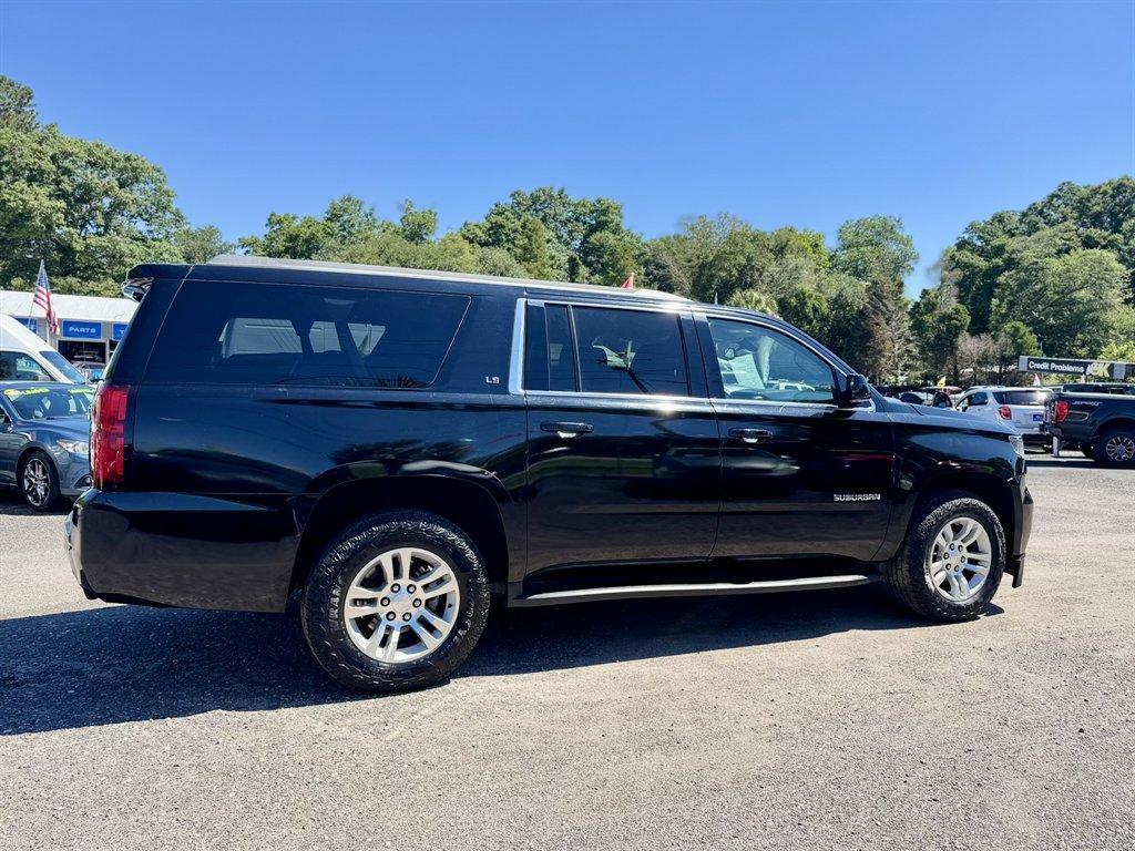 2015 Black /Black Chevrolet Suburban (1GNSKHKCXFR) with an 5.3l V8 DI VVT Flex 5.3l engine, Automatic transmission, located at 745 East Steele Rd., West Columbia, SC, 29170, (803) 755-9148, 33.927212, -81.148483 - Photo#3