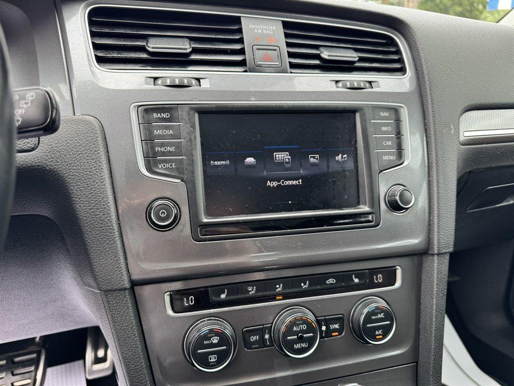2017 Blue /Black Volkswagen Golf Alltrack (3VWH17AU2HM) with an 1.8l I-4 DI Dohc T/C 1.8l engine, Automatic transmission, located at 745 East Steele Rd., West Columbia, SC, 29170, (803) 755-9148, 33.927212, -81.148483 - Photo#15