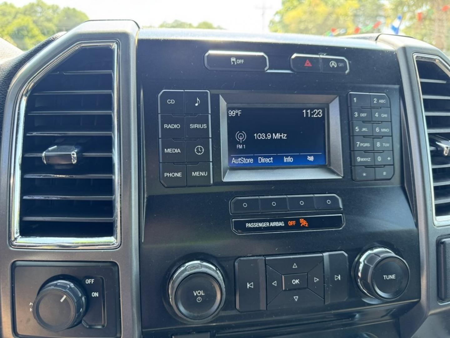 2016 Black /Black Ford F150 (1FTEW1CPXGF) with an 2.7l V6 DI T/C Ecoboost 2 engine, Automatic transmission, located at 745 East Steele Rd., West Columbia, SC, 29170, (803) 755-9148, 33.927212, -81.148483- Photo#12
