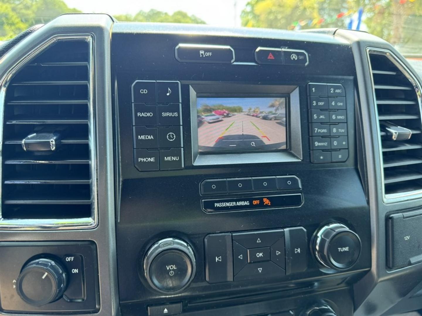 2016 Black /Black Ford F150 (1FTEW1CPXGF) with an 2.7l V6 DI T/C Ecoboost 2 engine, Automatic transmission, located at 745 East Steele Rd., West Columbia, SC, 29170, (803) 755-9148, 33.927212, -81.148483- Photo#13