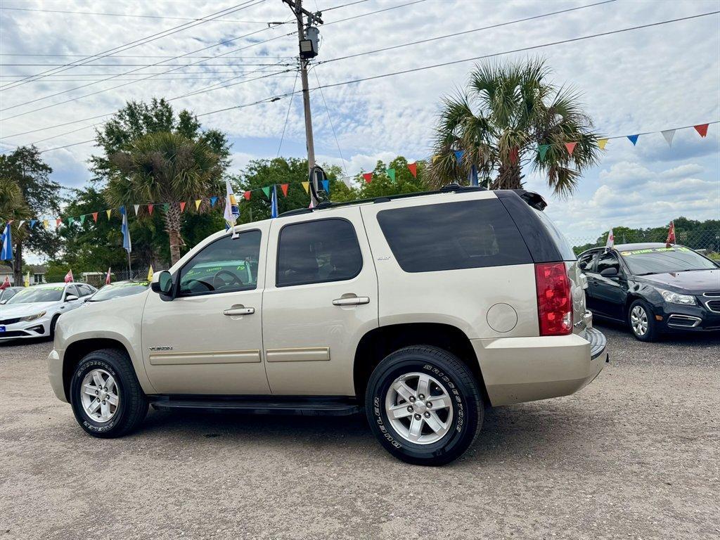 2013 Gold /Black GMC Yukon (1GKS1CE06DR) with an 5.3l V8 SFI Flex 5.3l engine, Automatic transmission, located at 745 East Steele Rd., West Columbia, SC, 29170, (803) 755-9148, 33.927212, -81.148483 - Photo#5