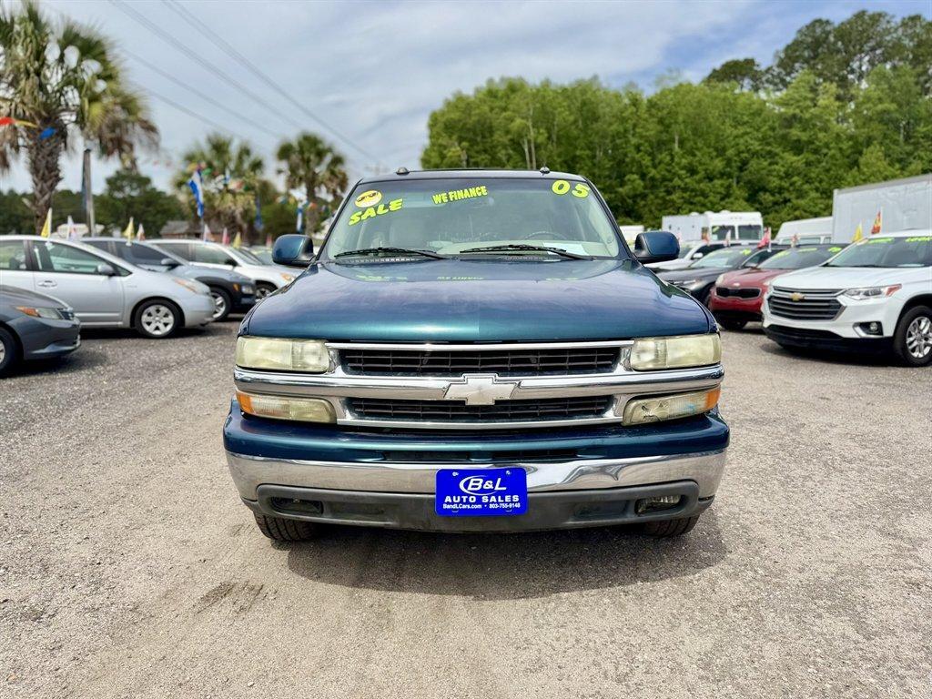 2005 Blue /Taupe Chevrolet Tahoe (1GNEC13T95R) with an 5.3l V8 SFI OHV 5.3l engine, Auto transmission, located at 745 East Steele Rd., West Columbia, SC, 29170, (803) 755-9148, 33.927212, -81.148483- Photo#1