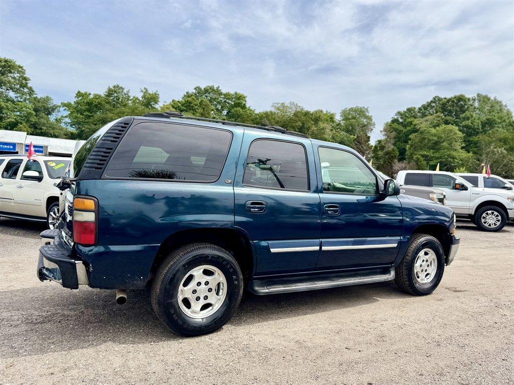 2005 Blue /Taupe Chevrolet Tahoe (1GNEC13T95R) with an 5.3l V8 SFI OHV 5.3l engine, Auto transmission, located at 745 East Steele Rd., West Columbia, SC, 29170, (803) 755-9148, 33.927212, -81.148483- Photo#3