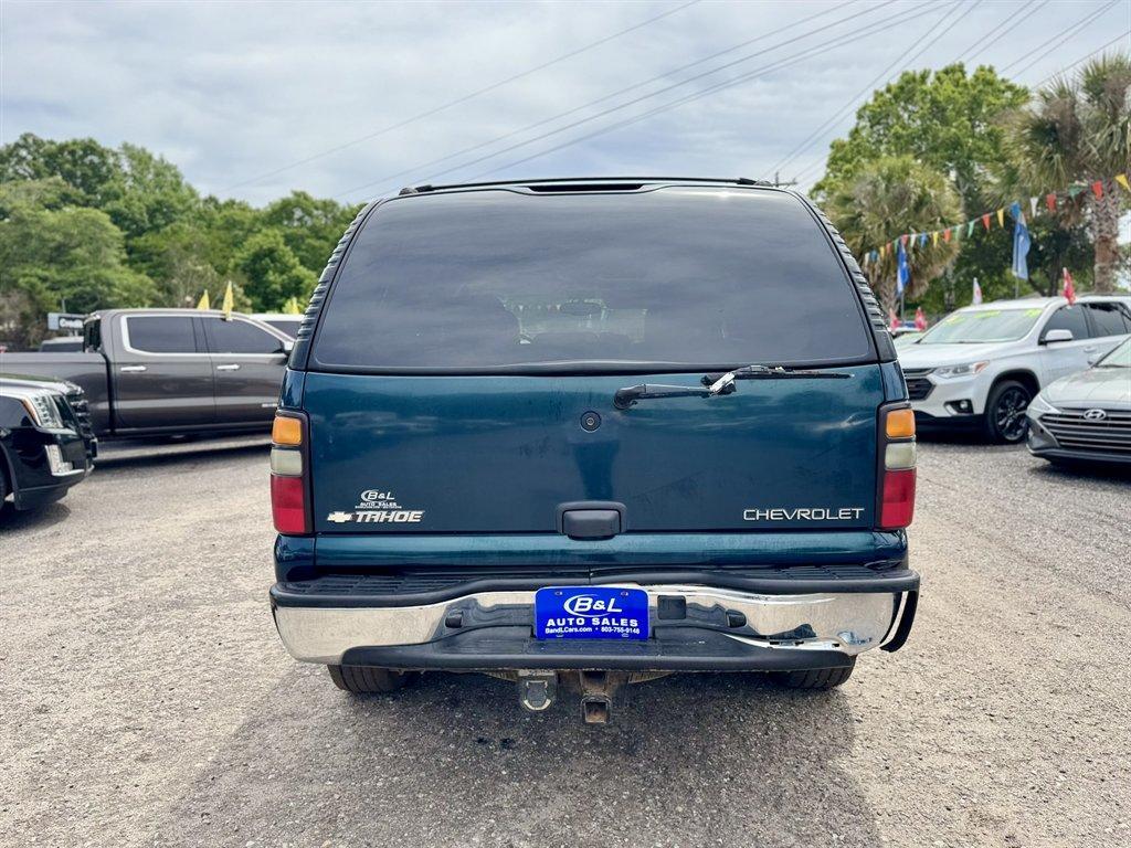 2005 Blue /Taupe Chevrolet Tahoe (1GNEC13T95R) with an 5.3l V8 SFI OHV 5.3l engine, Auto transmission, located at 745 East Steele Rd., West Columbia, SC, 29170, (803) 755-9148, 33.927212, -81.148483- Photo#4