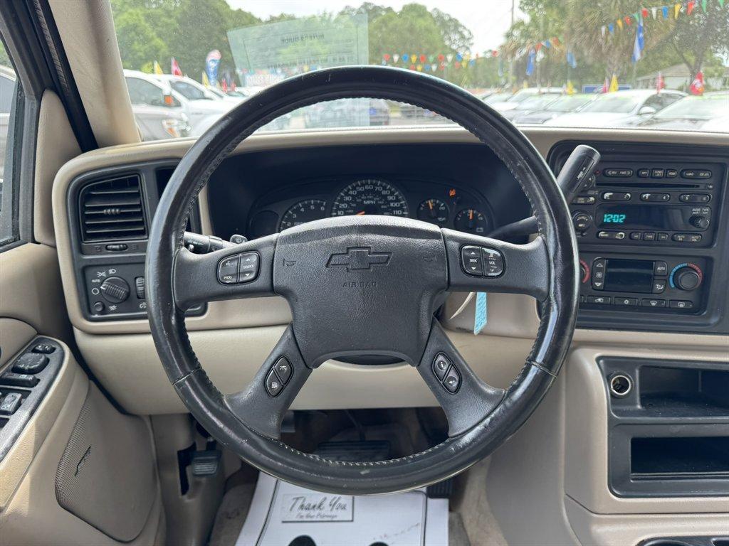 2005 Blue /Taupe Chevrolet Tahoe (1GNEC13T95R) with an 5.3l V8 SFI OHV 5.3l engine, Auto transmission, located at 745 East Steele Rd., West Columbia, SC, 29170, (803) 755-9148, 33.927212, -81.148483- Photo#7