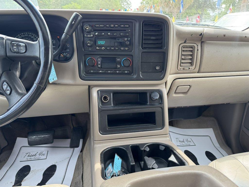 2005 Blue /Taupe Chevrolet Tahoe (1GNEC13T95R) with an 5.3l V8 SFI OHV 5.3l engine, Auto transmission, located at 745 East Steele Rd., West Columbia, SC, 29170, (803) 755-9148, 33.927212, -81.148483- Photo#11
