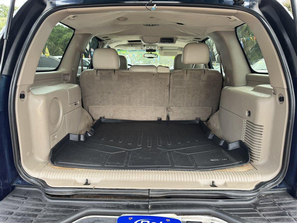 2005 Blue /Taupe Chevrolet Tahoe (1GNEC13T95R) with an 5.3l V8 SFI OHV 5.3l engine, Auto transmission, located at 745 East Steele Rd., West Columbia, SC, 29170, (803) 755-9148, 33.927212, -81.148483- Photo#29