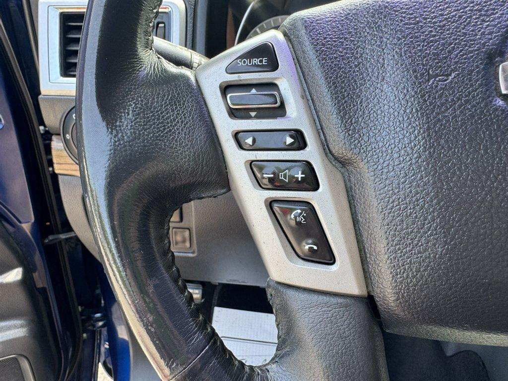 2016 Blue /Black Nissan Titan XD (1N6BA1F23GN) with an 5.0l V8 DI Dohc Tdsl 5.0l engine, Automatic transmission, located at 745 East Steele Rd., West Columbia, SC, 29170, (803) 755-9148, 33.927212, -81.148483- Photo#8