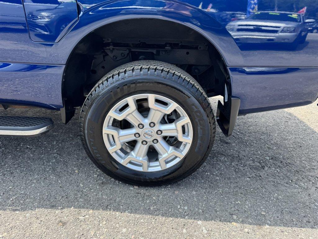 2016 Blue /Black Nissan Titan XD (1N6BA1F23GN) with an 5.0l V8 DI Dohc Tdsl 5.0l engine, Automatic transmission, located at 745 East Steele Rd., West Columbia, SC, 29170, (803) 755-9148, 33.927212, -81.148483- Photo#33