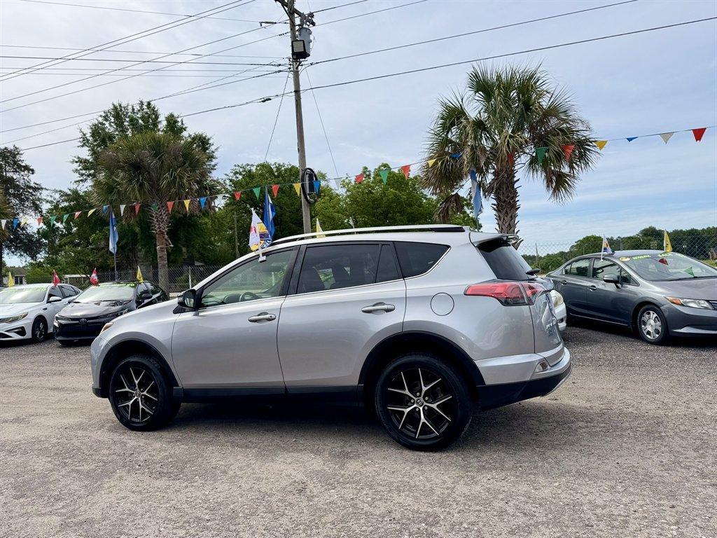 2018 Silver /Black Toyota RAV4 (JTMJFREV8JJ) with an 2.5l I-4 DI Dohc 2.5l engine, Automatic transmission, located at 745 East Steele Rd., West Columbia, SC, 29170, (803) 755-9148, 33.927212, -81.148483 - Photo#5