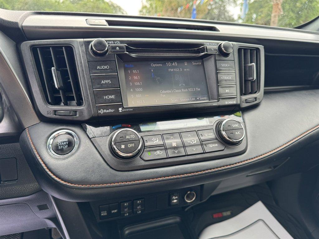 2018 Silver /Black Toyota RAV4 (JTMJFREV8JJ) with an 2.5l I-4 DI Dohc 2.5l engine, Automatic transmission, located at 745 East Steele Rd., West Columbia, SC, 29170, (803) 755-9148, 33.927212, -81.148483 - Photo#12