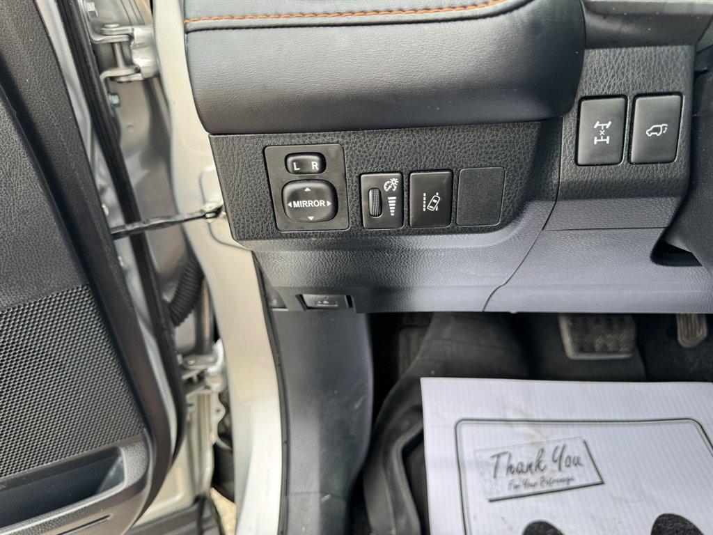 2018 Silver /Black Toyota RAV4 (JTMJFREV8JJ) with an 2.5l I-4 DI Dohc 2.5l engine, Automatic transmission, located at 745 East Steele Rd., West Columbia, SC, 29170, (803) 755-9148, 33.927212, -81.148483 - Photo#18