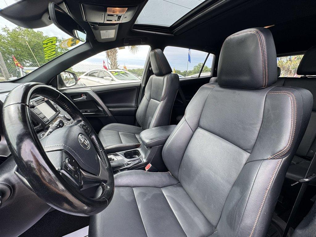 2018 Silver /Black Toyota RAV4 (JTMJFREV8JJ) with an 2.5l I-4 DI Dohc 2.5l engine, Automatic transmission, located at 745 East Steele Rd., West Columbia, SC, 29170, (803) 755-9148, 33.927212, -81.148483 - Photo#21