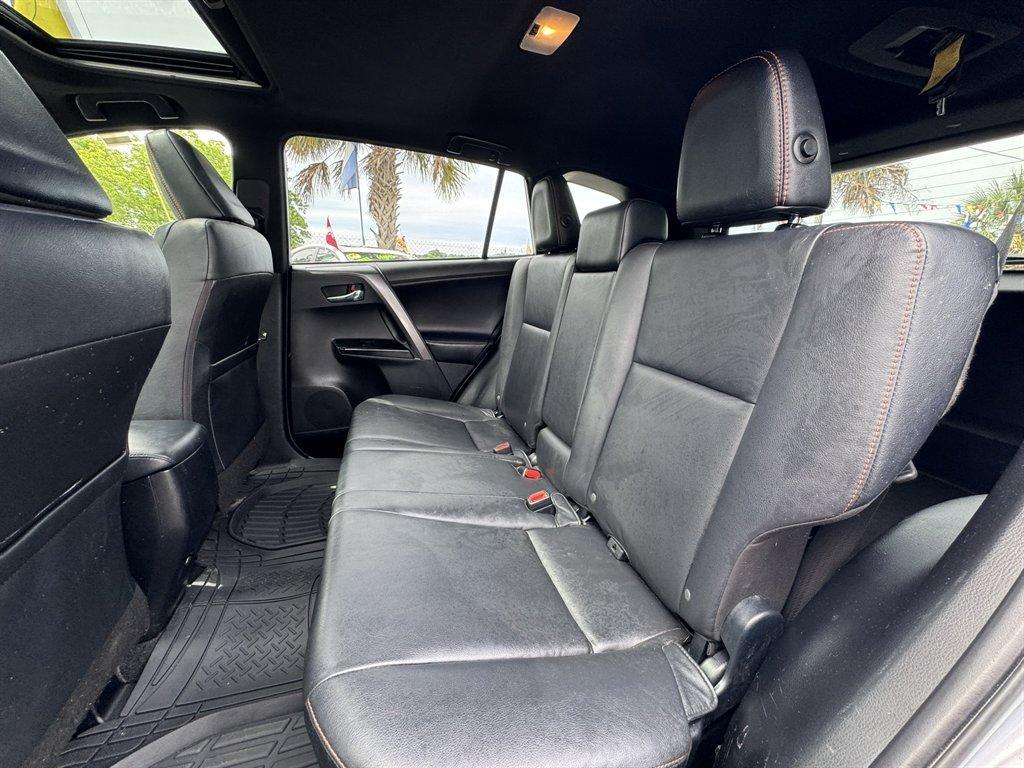 2018 Silver /Black Toyota RAV4 (JTMJFREV8JJ) with an 2.5l I-4 DI Dohc 2.5l engine, Automatic transmission, located at 745 East Steele Rd., West Columbia, SC, 29170, (803) 755-9148, 33.927212, -81.148483 - Photo#24