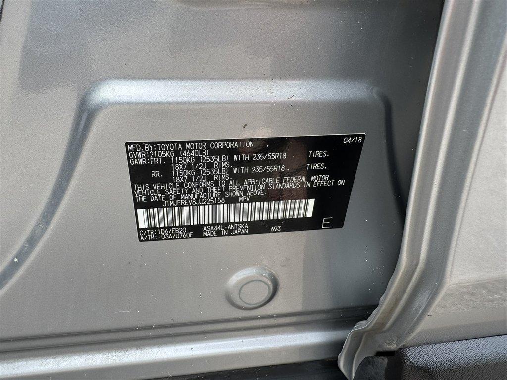 2018 Silver /Black Toyota RAV4 (JTMJFREV8JJ) with an 2.5l I-4 DI Dohc 2.5l engine, Automatic transmission, located at 745 East Steele Rd., West Columbia, SC, 29170, (803) 755-9148, 33.927212, -81.148483 - Photo#34