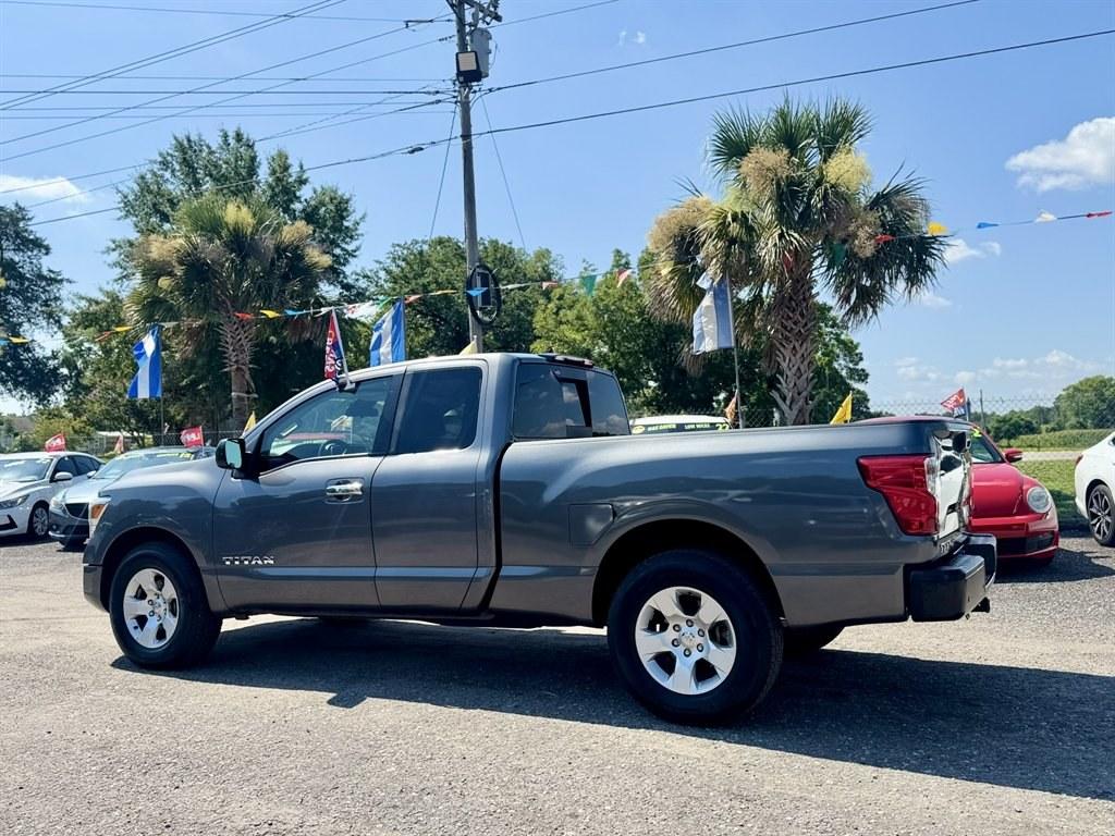 2021 Grey /Ivory Nissan Titan (1N6AA1CE2MN) with an 5.6l V8 DI Dohc 5.6l engine, Automatic transmission, located at 745 East Steele Rd., West Columbia, SC, 29170, (803) 755-9148, 33.927212, -81.148483- Photo#5