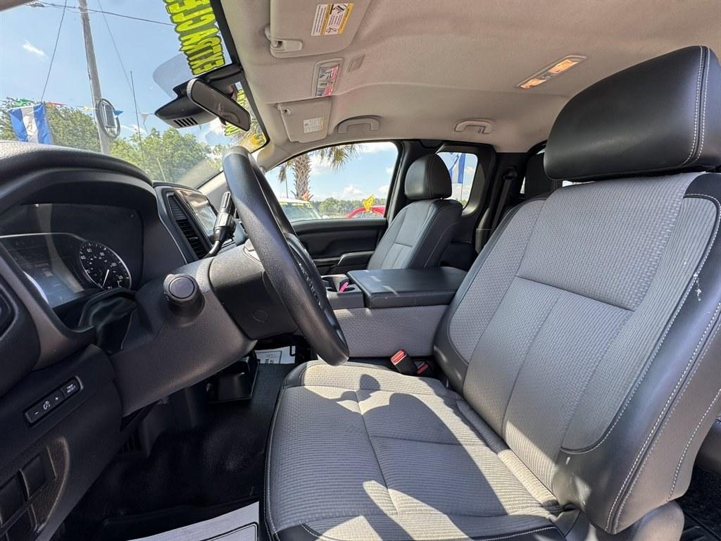 2021 Grey /Ivory Nissan Titan (1N6AA1CE2MN) with an 5.6l V8 DI Dohc 5.6l engine, Automatic transmission, located at 745 East Steele Rd., West Columbia, SC, 29170, (803) 755-9148, 33.927212, -81.148483- Photo#19