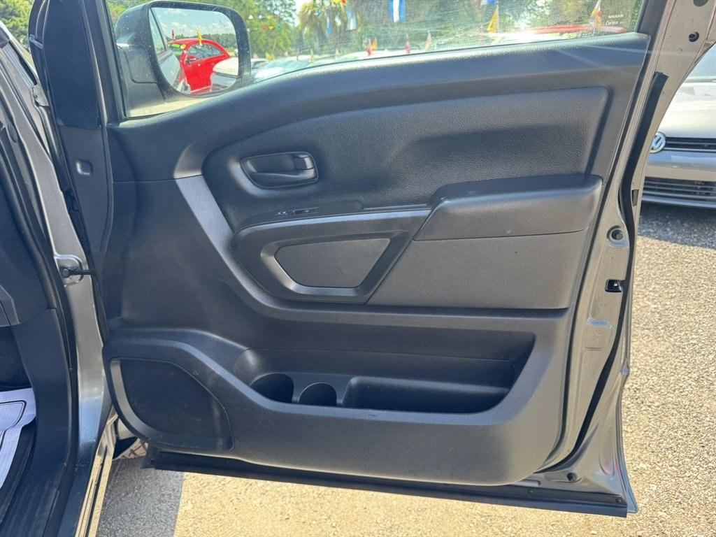 2021 Grey /Ivory Nissan Titan (1N6AA1CE2MN) with an 5.6l V8 DI Dohc 5.6l engine, Automatic transmission, located at 745 East Steele Rd., West Columbia, SC, 29170, (803) 755-9148, 33.927212, -81.148483- Photo#24