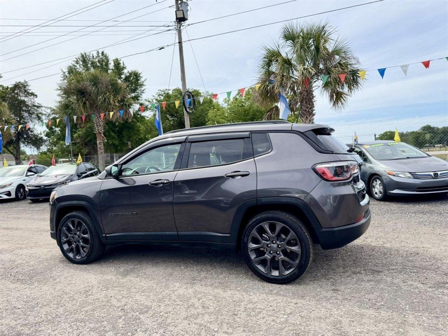 2021 Grey /Black Jeep Compass (3C4NJCEB0MT) with an 2.4l I-4 MPI Sohc 2.4l engine, Automatic transmission, located at 745 East Steele Rd., West Columbia, SC, 29170, (803) 755-9148, 33.927212, -81.148483 - Photo#5