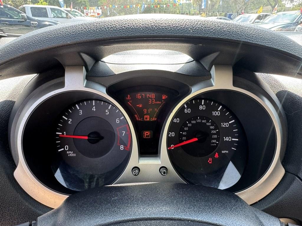 2012 Black /Black Nissan Juke (JN8AF5MR2CT) with an 1.6l I-4 DI Dohc T/C 1.6l engine, Automatic transmission, located at 745 East Steele Rd., West Columbia, SC, 29170, (803) 755-9148, 33.927212, -81.148483- Photo#10