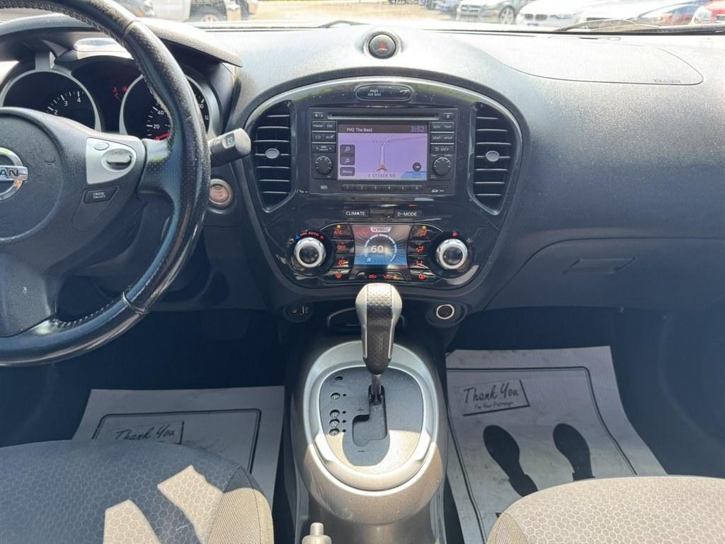 2012 Black /Black Nissan Juke (JN8AF5MR2CT) with an 1.6l I-4 DI Dohc T/C 1.6l engine, Automatic transmission, located at 745 East Steele Rd., West Columbia, SC, 29170, (803) 755-9148, 33.927212, -81.148483- Photo#11