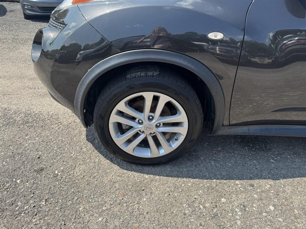 2012 Black /Black Nissan Juke (JN8AF5MR2CT) with an 1.6l I-4 DI Dohc T/C 1.6l engine, Automatic transmission, located at 745 East Steele Rd., West Columbia, SC, 29170, (803) 755-9148, 33.927212, -81.148483- Photo#32