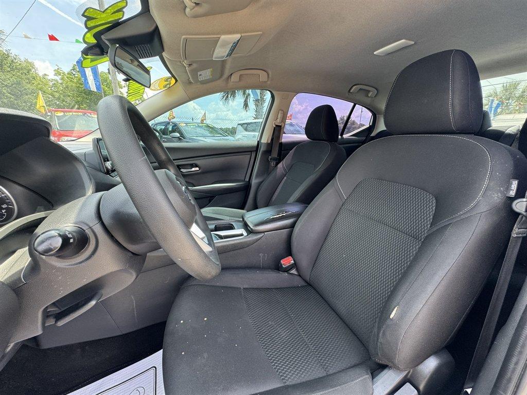 2022 White /Black Nissan Sentra (3N1AB8BV7NY) with an 2.0l I-4 DI Dohc 2.0l engine, Automatic transmission, located at 745 East Steele Rd., West Columbia, SC, 29170, (803) 755-9148, 33.927212, -81.148483 - Photo#18