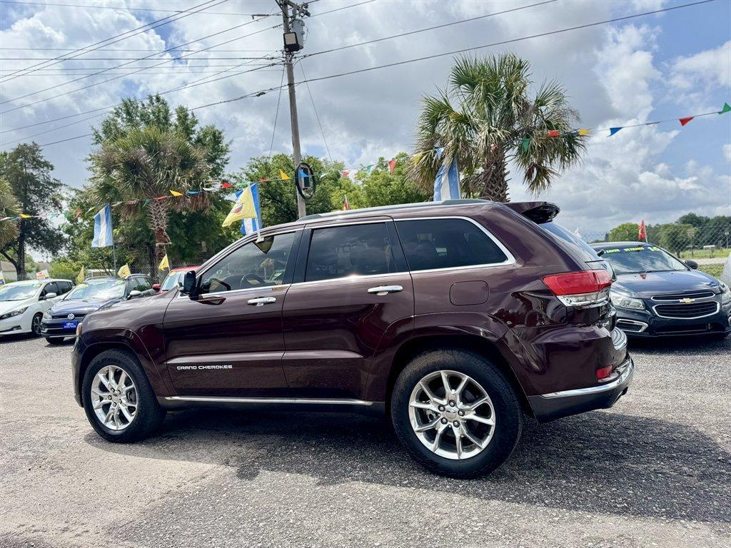 2014 Brown /Brown Jeep Grand Cherokee (1C4RJFJT4EC) with an 5.7l V8 MPI Hemi 5.7l engine, Automatic transmission, located at 745 East Steele Rd., West Columbia, SC, 29170, (803) 755-9148, 33.927212, -81.148483 - Photo#5