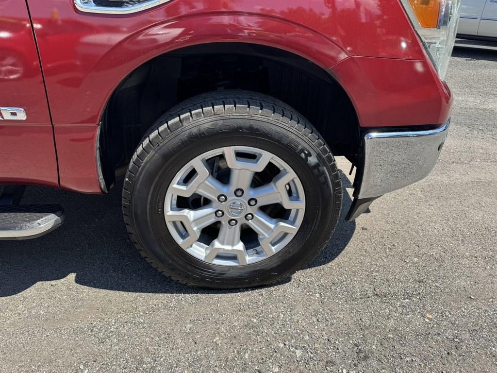 2016 Red /Black Nissan Titan XD (1N6BA1F24GN) with an 5.0l V8 DI Dohc Tdsl 5.0l engine, Automatic transmission, located at 745 East Steele Rd., West Columbia, SC, 29170, (803) 755-9148, 33.927212, -81.148483- Photo#36