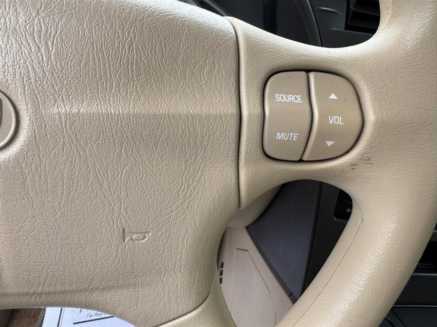 2003 Gold /Taupe Buick Rendezvous (3G5DA03E83S) with an 3.4l V6 MFI 3.4l engine, Automatic transmission, located at 745 East Steele Rd., West Columbia, SC, 29170, (803) 755-9148, 33.927212, -81.148483- Photo#9