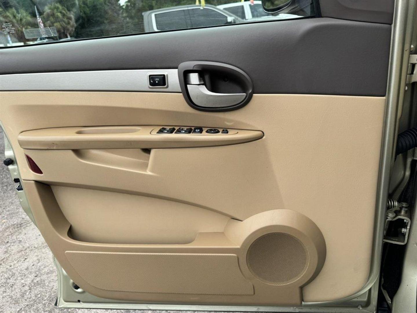 2003 Gold /Taupe Buick Rendezvous (3G5DA03E83S) with an 3.4l V6 MFI 3.4l engine, Automatic transmission, located at 745 East Steele Rd., West Columbia, SC, 29170, (803) 755-9148, 33.927212, -81.148483- Photo#13