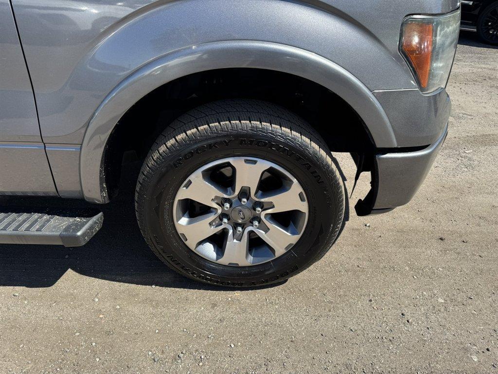 2013 Grey /Black Ford F150 (1FTFW1CF5DK) with an 5.0l V8 Smpi Dohc Flex 5. engine, Automatic transmission, located at 745 East Steele Rd., West Columbia, SC, 29170, (803) 755-9148, 33.927212, -81.148483 - Photo#27