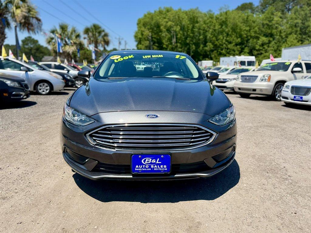 2017 Grey /Black Ford Fusion (3FA6P0HDXHR) with an 1.5l I-4 DI Dohc Ecoboost engine, Automatic transmission, located at 745 East Steele Rd., West Columbia, SC, 29170, (803) 755-9148, 33.927212, -81.148483 - Photo#1