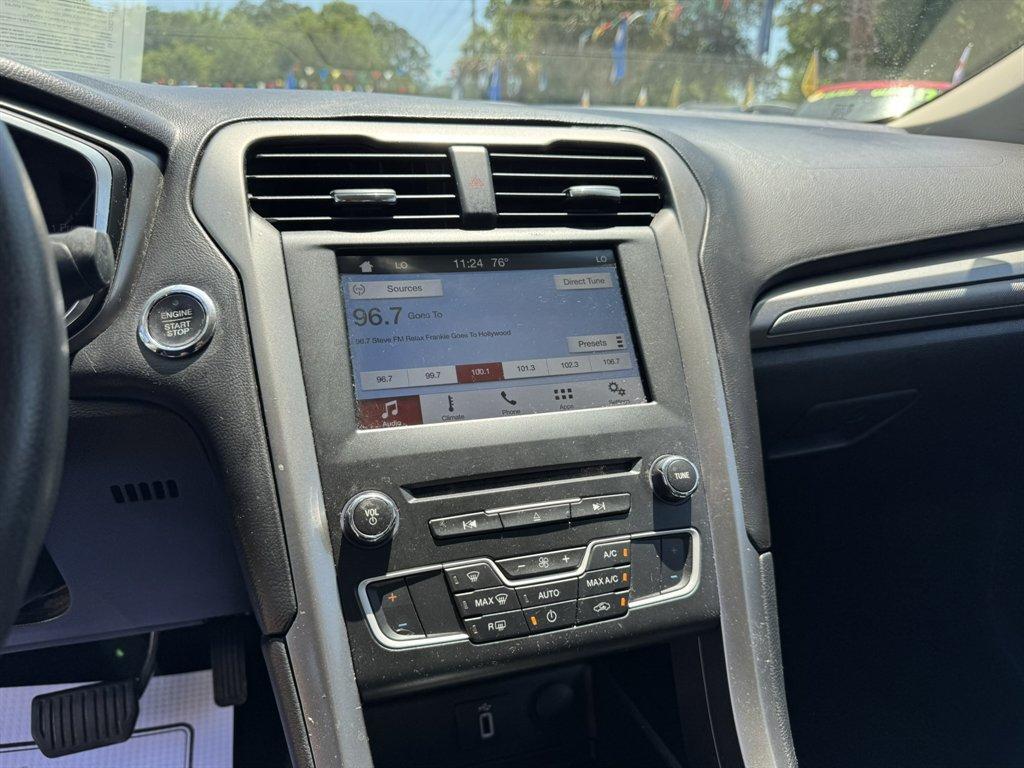 2017 Grey /Black Ford Fusion (3FA6P0HDXHR) with an 1.5l I-4 DI Dohc Ecoboost engine, Automatic transmission, located at 745 East Steele Rd., West Columbia, SC, 29170, (803) 755-9148, 33.927212, -81.148483 - Photo#13
