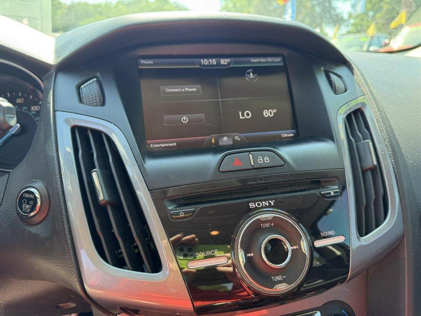 2013 Silver /Black Ford Focus (1FADP3N23DL) with an 2.0l I-4 DI TI-VCT 2.0l engine, Automatic transmission, located at 745 East Steele Rd., West Columbia, SC, 29170, (803) 755-9148, 33.927212, -81.148483 - Photo#12