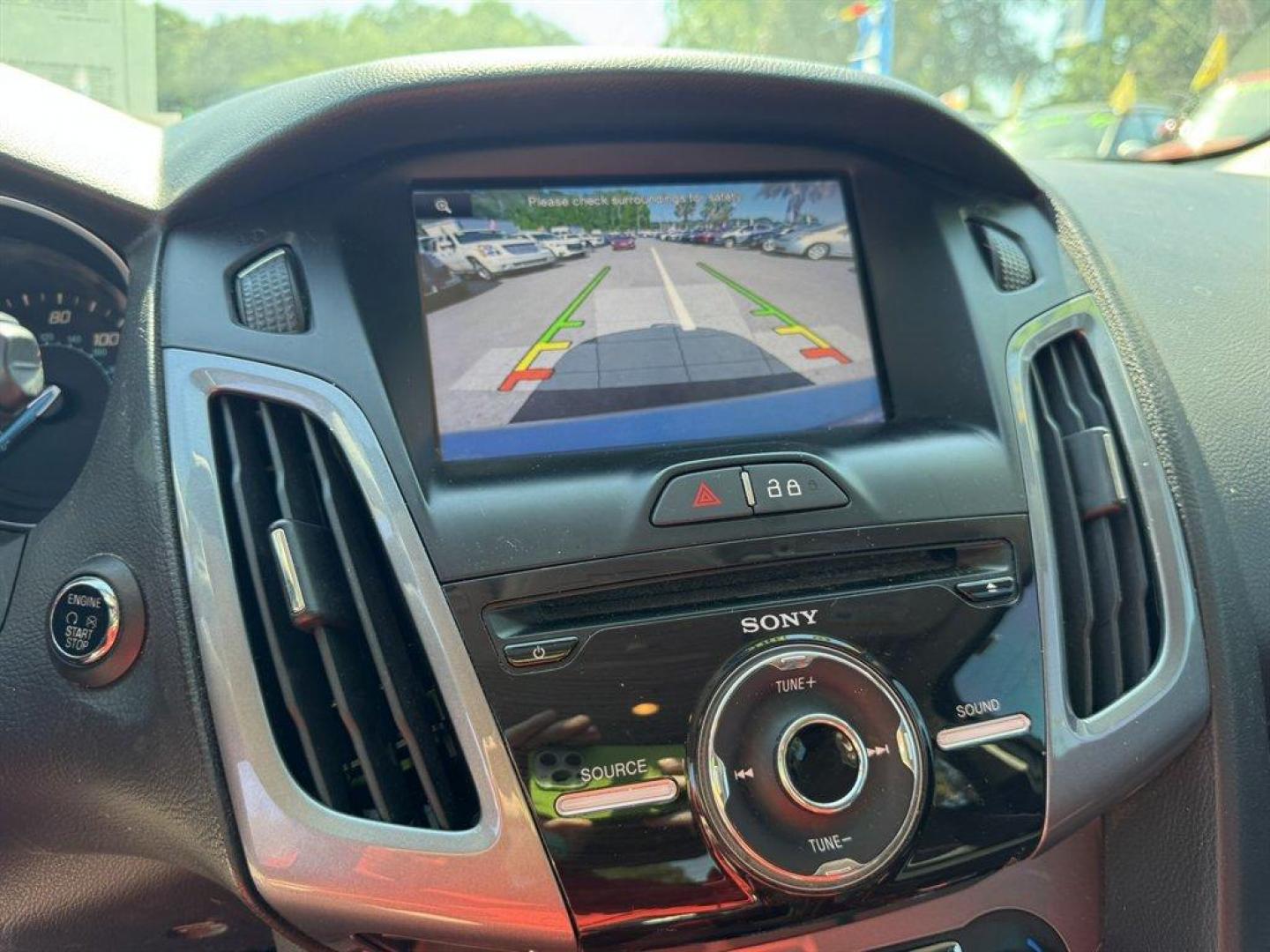 2013 Silver /Black Ford Focus (1FADP3N23DL) with an 2.0l I-4 DI TI-VCT 2.0l engine, Automatic transmission, located at 745 East Steele Rd., West Columbia, SC, 29170, (803) 755-9148, 33.927212, -81.148483 - Photo#13
