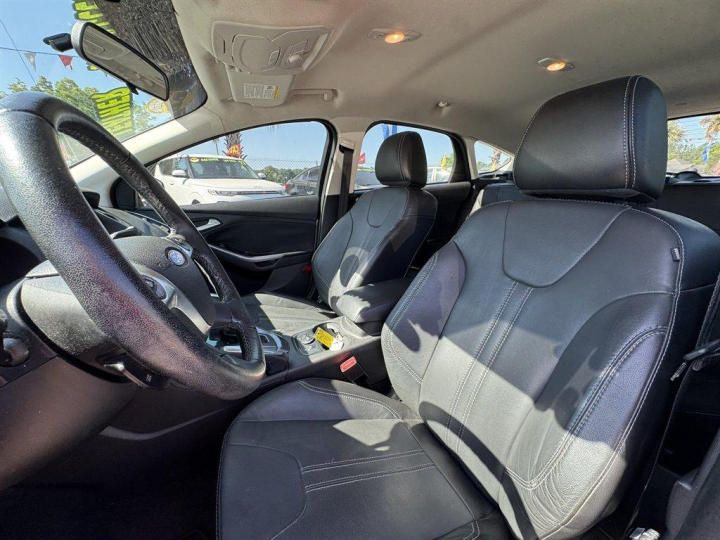 2013 Silver /Black Ford Focus (1FADP3N23DL) with an 2.0l I-4 DI TI-VCT 2.0l engine, Automatic transmission, located at 745 East Steele Rd., West Columbia, SC, 29170, (803) 755-9148, 33.927212, -81.148483 - Photo#18