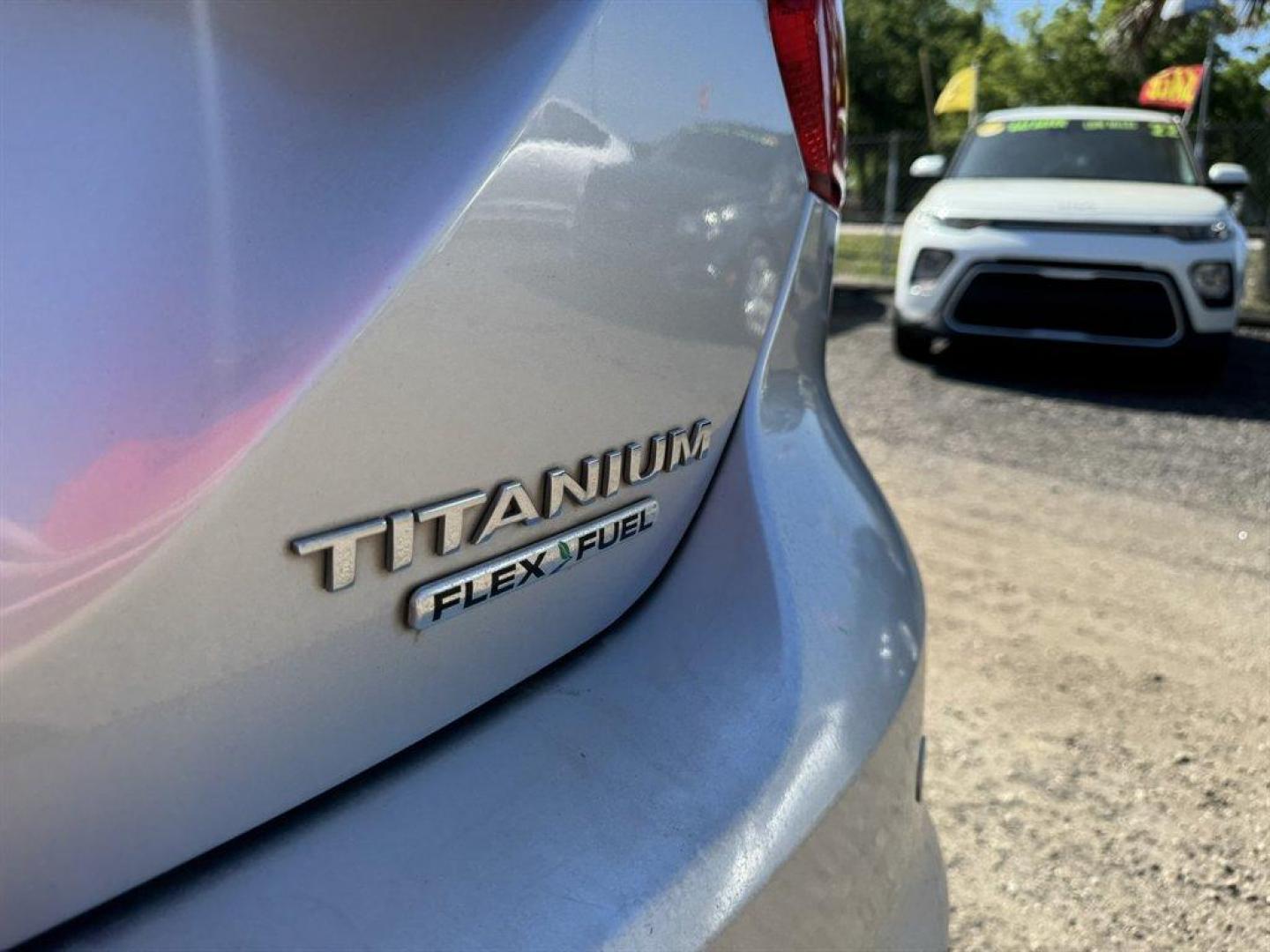 2013 Silver /Black Ford Focus (1FADP3N23DL) with an 2.0l I-4 DI TI-VCT 2.0l engine, Automatic transmission, located at 745 East Steele Rd., West Columbia, SC, 29170, (803) 755-9148, 33.927212, -81.148483 - Photo#26