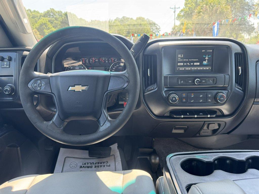 2018 White /Grey Chevrolet Silverado 2500 (1GC1KUEG6JF) with an 6.0l V8 SFI OHV VVT Flex engine, Automatic transmission, located at 745 East Steele Rd., West Columbia, SC, 29170, (803) 755-9148, 33.927212, -81.148483 - Photo#6