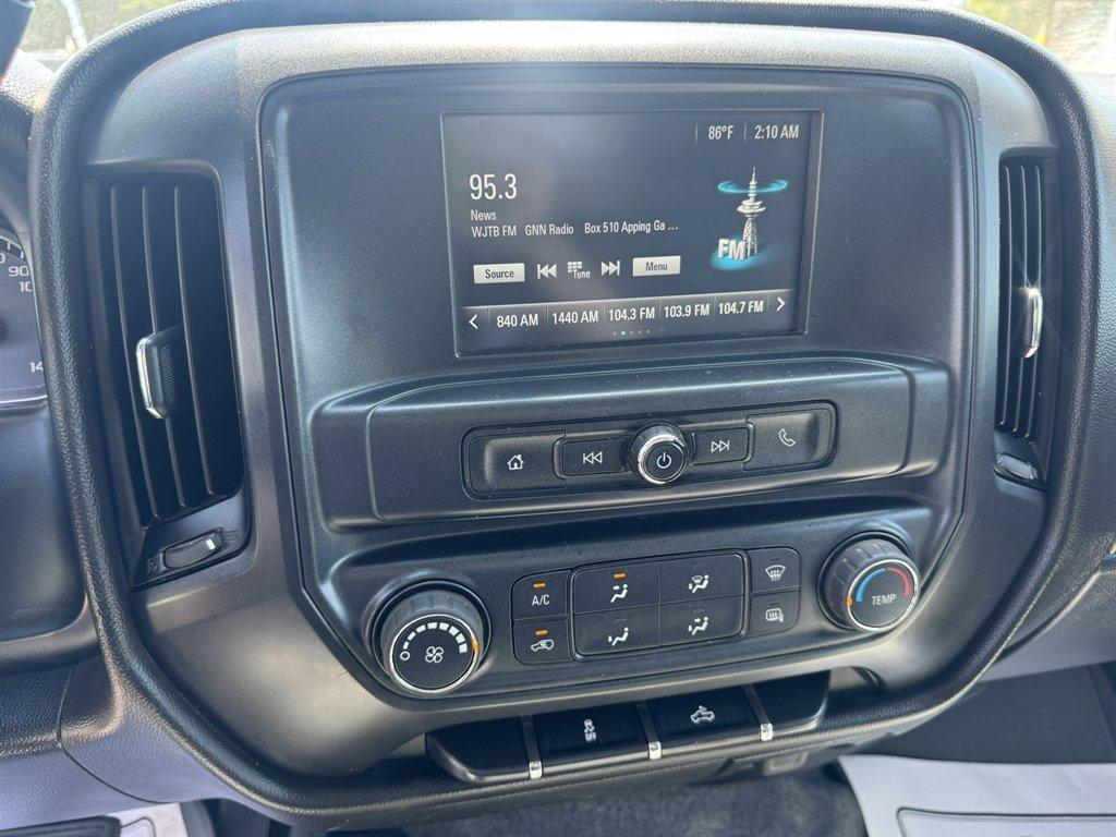 2018 White /Grey Chevrolet Silverado 2500 (1GC1KUEG6JF) with an 6.0l V8 SFI OHV VVT Flex engine, Automatic transmission, located at 745 East Steele Rd., West Columbia, SC, 29170, (803) 755-9148, 33.927212, -81.148483 - Photo#11