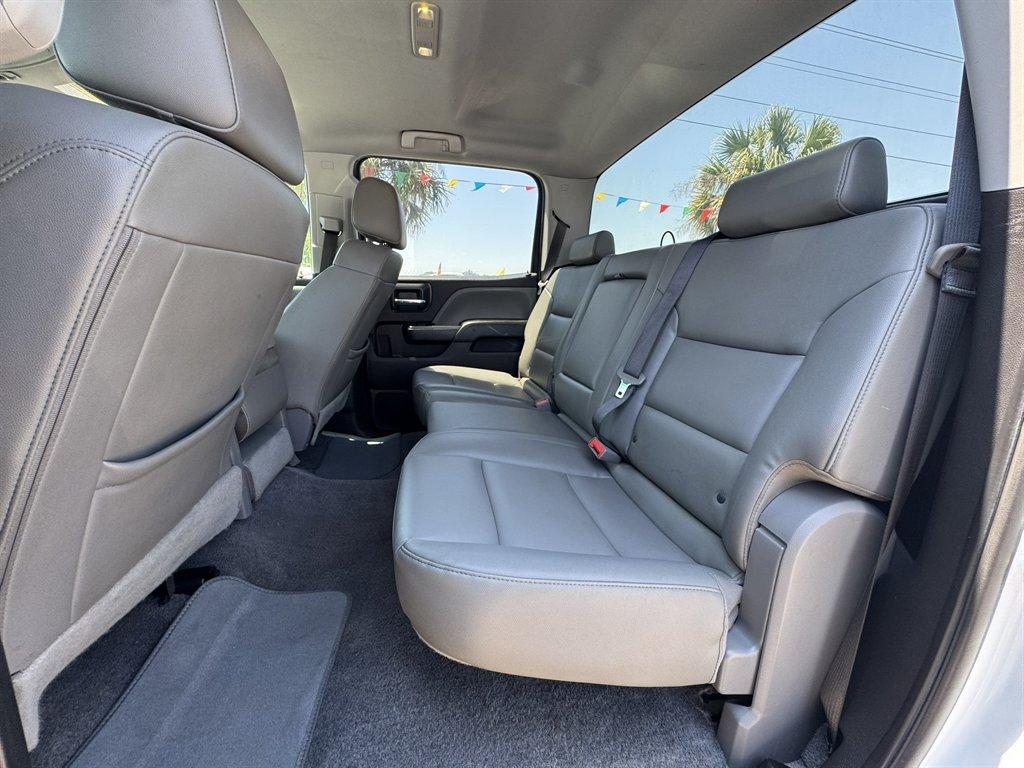 2018 White /Grey Chevrolet Silverado 2500 (1GC1KUEG6JF) with an 6.0l V8 SFI OHV VVT Flex engine, Automatic transmission, located at 745 East Steele Rd., West Columbia, SC, 29170, (803) 755-9148, 33.927212, -81.148483 - Photo#19