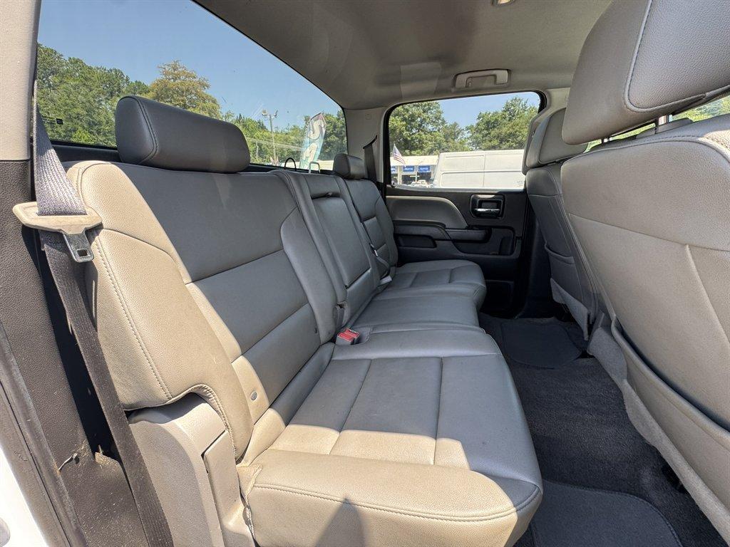 2018 White /Grey Chevrolet Silverado 2500 (1GC1KUEG6JF) with an 6.0l V8 SFI OHV VVT Flex engine, Automatic transmission, located at 745 East Steele Rd., West Columbia, SC, 29170, (803) 755-9148, 33.927212, -81.148483 - Photo#21