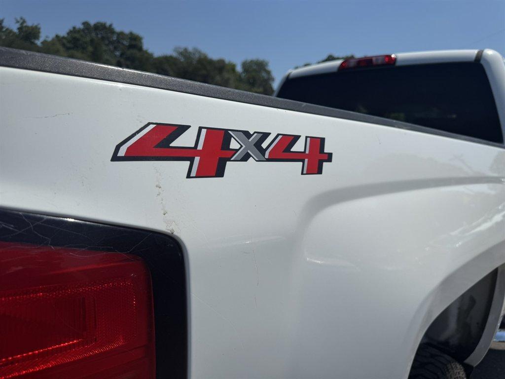 2018 White /Grey Chevrolet Silverado 2500 (1GC1KUEG6JF) with an 6.0l V8 SFI OHV VVT Flex engine, Automatic transmission, located at 745 East Steele Rd., West Columbia, SC, 29170, (803) 755-9148, 33.927212, -81.148483 - Photo#27