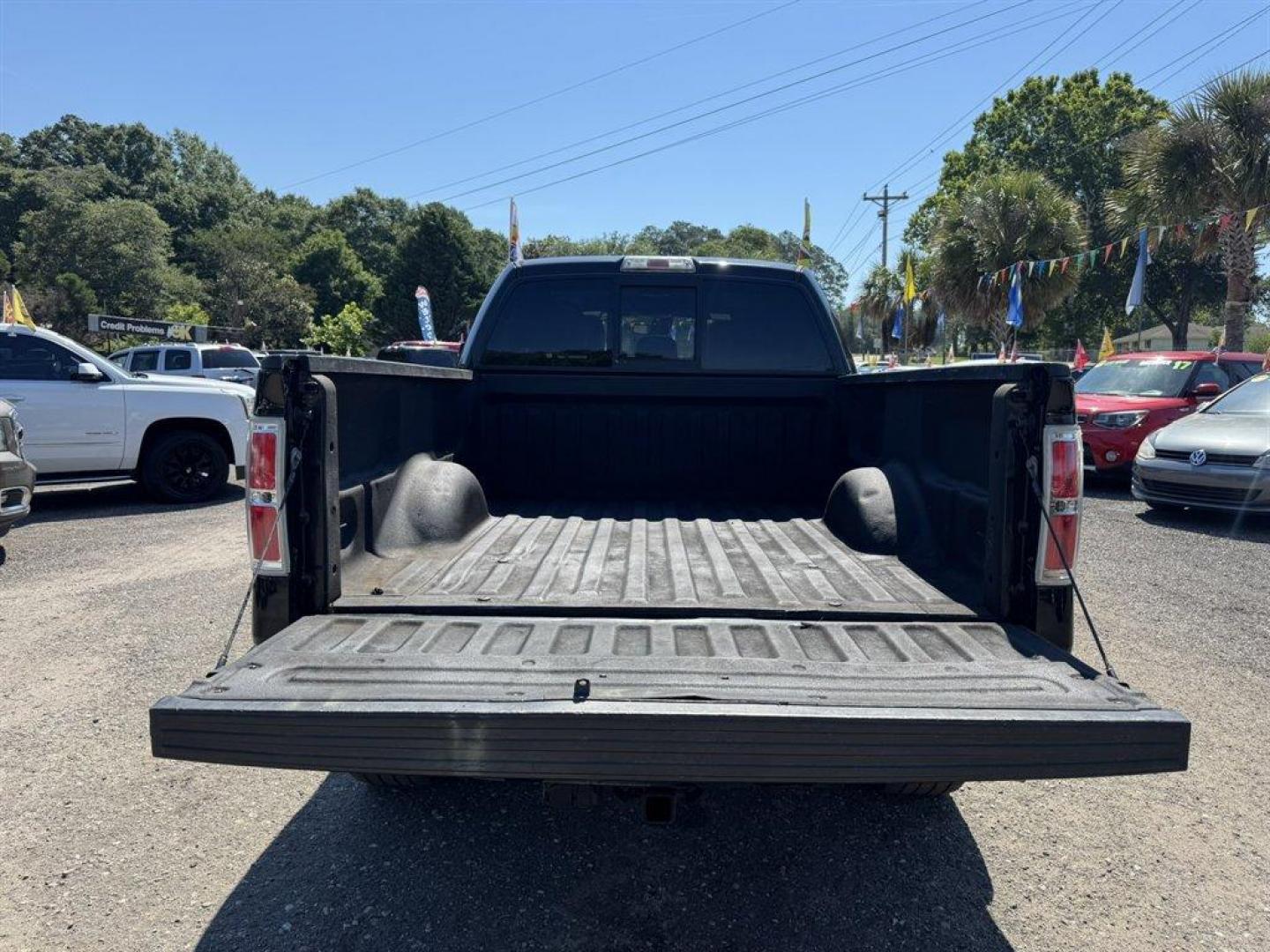 2014 Black /Black Ford F150 (1FTFW1ET6EF) with an 3.5l V6 DI T/C Ecoboost 3 engine, Automatic transmission, located at 745 East Steele Rd., West Columbia, SC, 29170, (803) 755-9148, 33.927212, -81.148483 - Photo#31