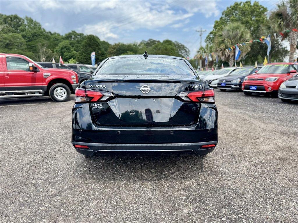 2021 Black /Black Nissan Versa (3N1CN8EV0ML) with an 1.6l I-4 Smpi Dohc Cvtcs engine, Automatic transmission, located at 745 East Steele Rd., West Columbia, SC, 29170, (803) 755-9148, 33.927212, -81.148483 - Photo#4