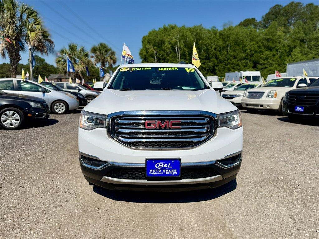 2019 White /Black GMC Acadia (1GKKNULS1KZ) with an 3.6l V6 DI Dohc 3.6l engine, Automatic transmission, located at 745 East Steele Rd., West Columbia, SC, 29170, (803) 755-9148, 33.927212, -81.148483 - Photo#1