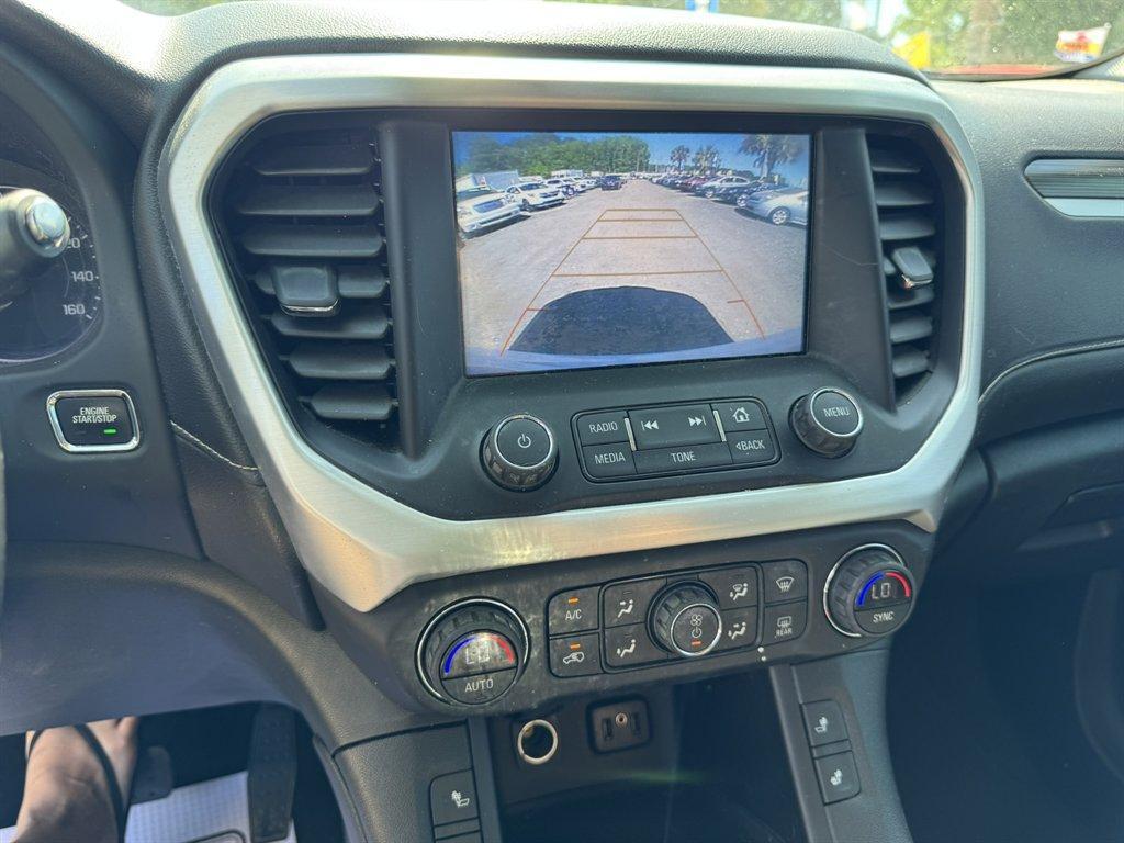 2019 White /Black GMC Acadia (1GKKNULS1KZ) with an 3.6l V6 DI Dohc 3.6l engine, Automatic transmission, located at 745 East Steele Rd., West Columbia, SC, 29170, (803) 755-9148, 33.927212, -81.148483 - Photo#13