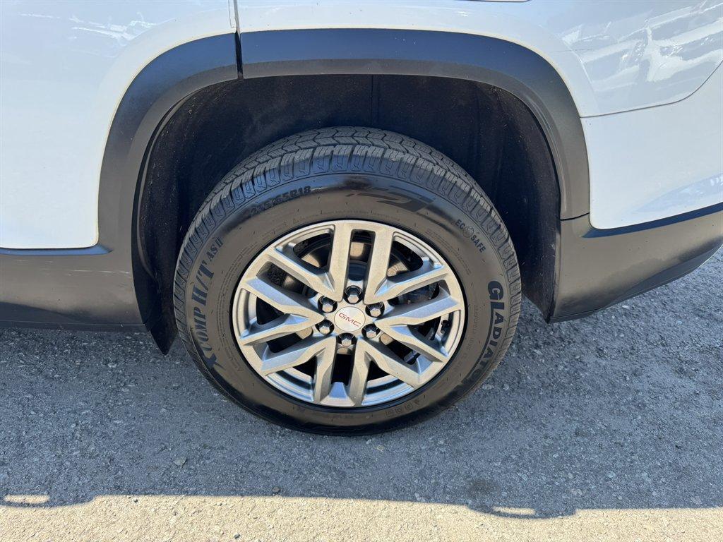 2019 White /Black GMC Acadia (1GKKNULS1KZ) with an 3.6l V6 DI Dohc 3.6l engine, Automatic transmission, located at 745 East Steele Rd., West Columbia, SC, 29170, (803) 755-9148, 33.927212, -81.148483 - Photo#38